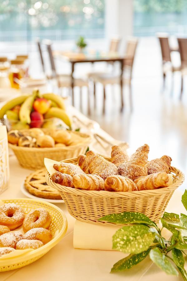 G/Hotel Lignano Λινιάνο Σαμπιαντόρο Εξωτερικό φωτογραφία